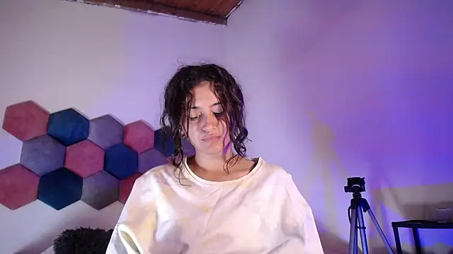 liz-beths online show from 02/06/25, 04:36
