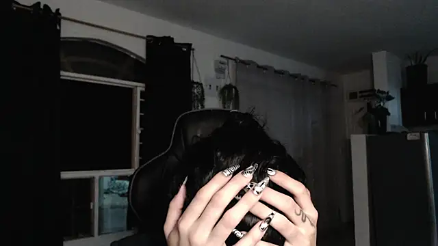 Snapshot of liz-beths chatting on 02/07/26, 05:15 liz-beths online show from 02/07/26, 05:15