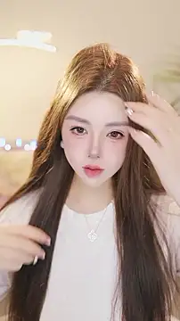 Qiaoqiao  online show from 06/18/26, 04:01