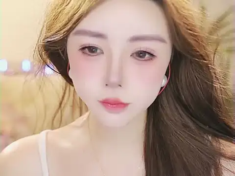 Qiaoqiao  online show from 06/20/26, 04:23