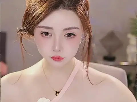 Qiaoqiao  online show from 02/13/26, 07:19