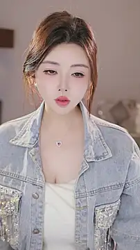 Qiaoqiao  online show from 12/20/25, 04:10