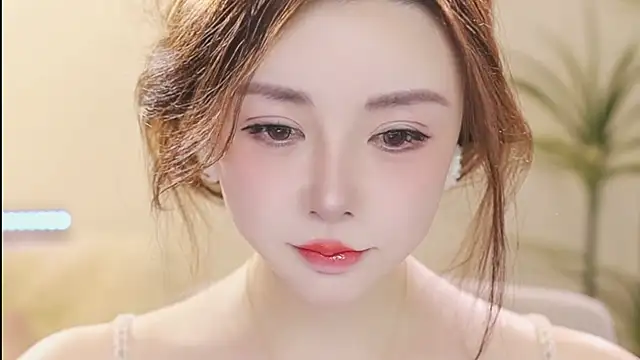 Qiaoqiao  online show from 03/25/26, 04:01