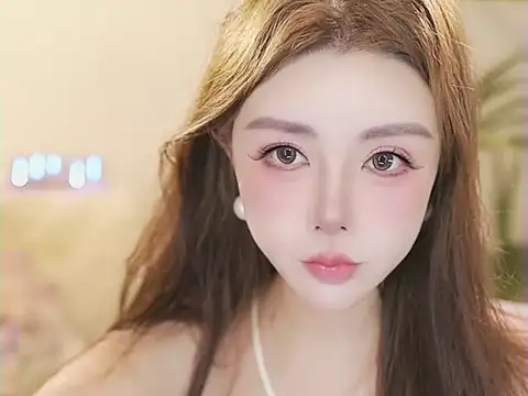 Snapshot of Qiaoqiao_ chatting on 06/25/26, 04:01 Qiaoqiao online show from 06/25/26, 04:01