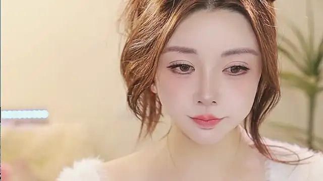 Qiaoqiao  online show from 03/17/26, 12:52