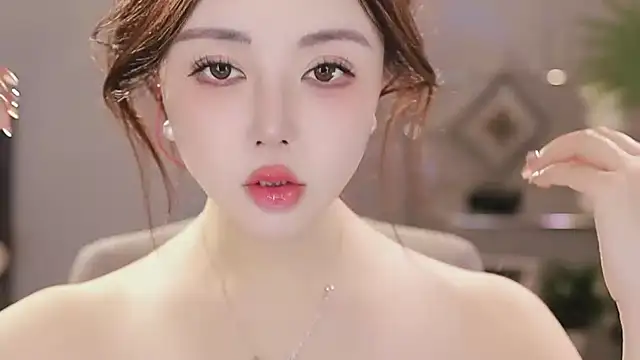 Qiaoqiao  online show from 01/13/26, 06:23