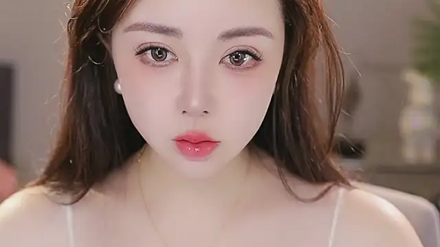 Qiaoqiao  online show from 02/11/26, 12:43