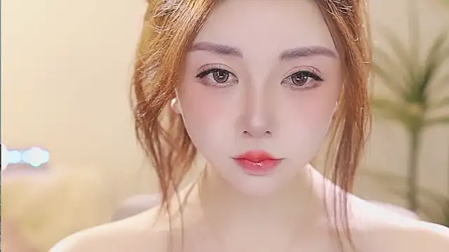 Qiaoqiao  online show from 03/25/26, 04:06