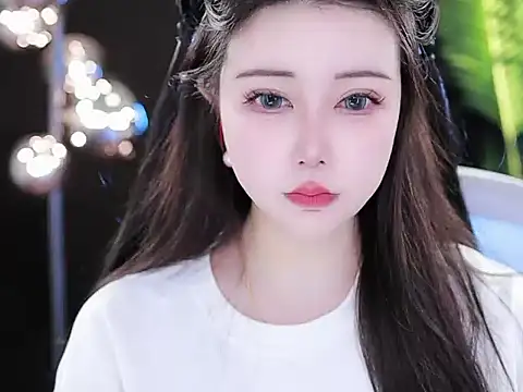 Qiaoqiao  online show from 03/12/25, 07:35