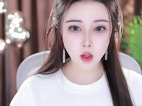 Qiaoqiao  online show from 03/03/25, 04:15