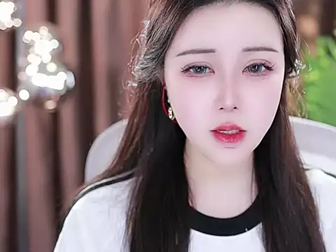 Qiaoqiao  online show from 03/07/25, 08:02