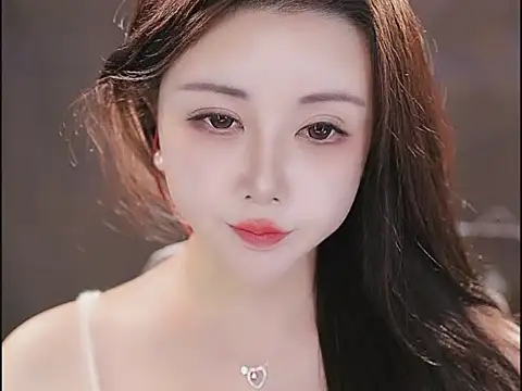 Qiaoqiao  online show from 11/13/25, 05:06