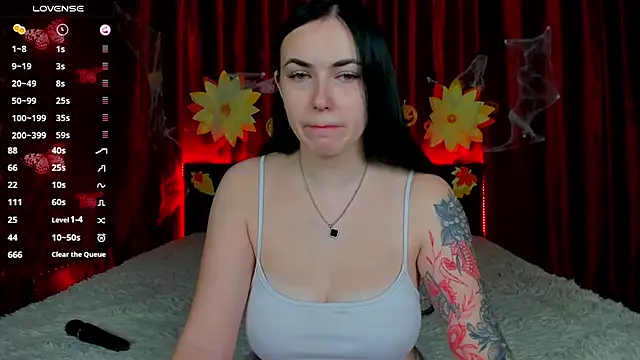 Snapshot of Witch_Lady chatting on 11/03/25, 07:13 Witch Lady online show from 11/03/25, 07:13