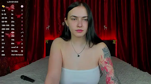 Snapshot of Witch_Lady chatting on 12/04/25, 07:18 Witch Lady online show from 12/04/25, 07:18