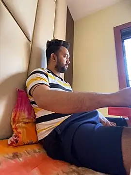 Snapshot of BengaliBabu_Rohan chatting on 12/30/24, 06:42 BengaliBabu Rohan online show from 12/30/24, 06:42