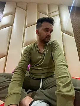 Snapshot of BengaliBabu_Rohan chatting on 01/10/25, 05:34 BengaliBabu Rohan online show from 01/10/25, 05:34