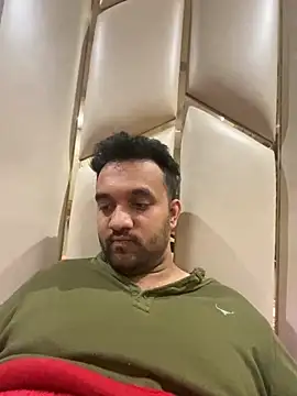 Snapshot of BengaliBabu_Rohan chatting on 01/13/25, 03:15 BengaliBabu Rohan online show from 01/13/25, 03:15