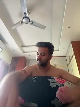 Snapshot of BengaliBabu_Rohan chatting on 03/07/25, 04:13 BengaliBabu Rohan online show from 03/07/25, 04:13