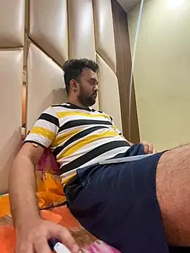 Snapshot of BengaliBabu_Rohan chatting on 12/30/24, 05:55 BengaliBabu Rohan online show from 12/30/24, 05:55