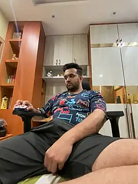 Snapshot of BengaliBabu_Rohan chatting on 03/03/25, 05:52 BengaliBabu Rohan online show from 03/03/25, 05:52