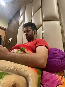 Snapshot of BengaliBabu_Rohan chatting on 12/23/24, 07:09 BengaliBabu Rohan online show from 12/23/24, 07:09