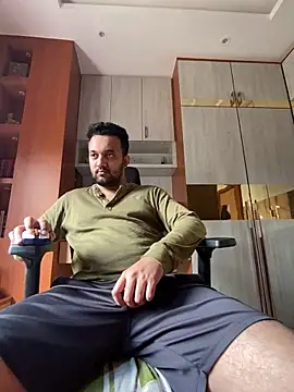 Snapshot of BengaliBabu_Rohan chatting on 01/25/25, 06:12 BengaliBabu Rohan online show from 01/25/25, 06:12