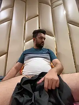 Snapshot of BengaliBabu_Rohan chatting on 12/26/24, 07:05 BengaliBabu Rohan online show from 12/26/24, 07:05