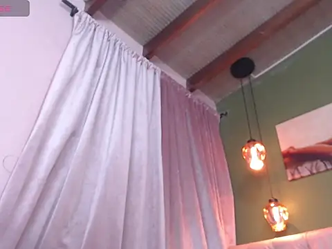 Snapshot of ysabel_sanchez4 chatting on 09/13/25, 08:20 ysabel sanchez4 online show from 09/13/25, 08:20