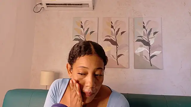 flavia cruz online show from 04/14/26, 12:21