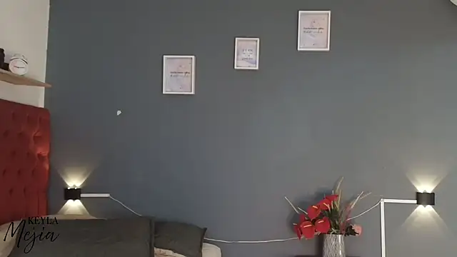 flavia cruz online show from 10/25/25, 07:14