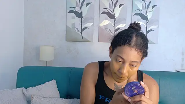 flavia cruz online show from 04/15/26, 12:21