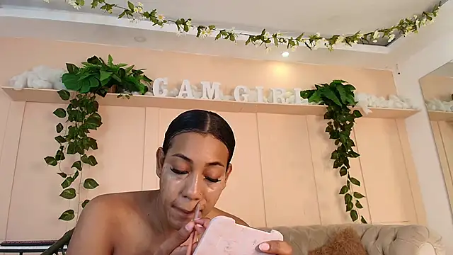 flavia cruz online show from 11/27/25, 07:03