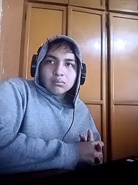 LoganFinds online show from 11/05/25, 02:20