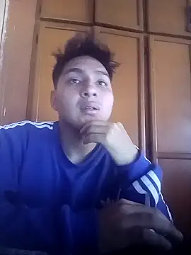 LoganFinds online show from 12/17/25, 01:49