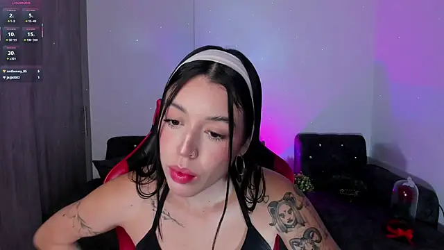 zoee jackson online show from 03/13/26, 05:23