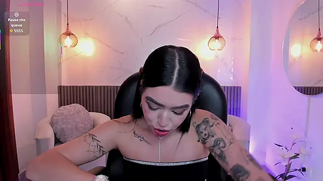 zoee jackson online show from 06/14/26, 06:42