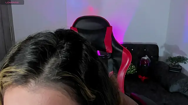 zoee jackson online show from 11/21/25, 02:32