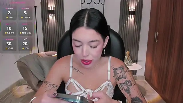 Snapshot of zoee_jackson chatting on 06/01/26, 07:46 zoee jackson online show from 06/01/26, 07:46