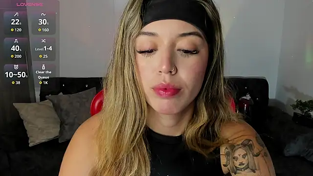 zoee jackson online show from 11/05/25, 03:20