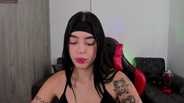 zoee jackson online show from 03/22/26, 03:46