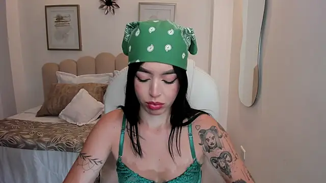 Snapshot of zoee_jackson chatting on 05/21/26, 07:33 zoee jackson online show from 05/21/26, 07:33