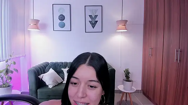 zoee jackson online show from 06/15/26, 06:29