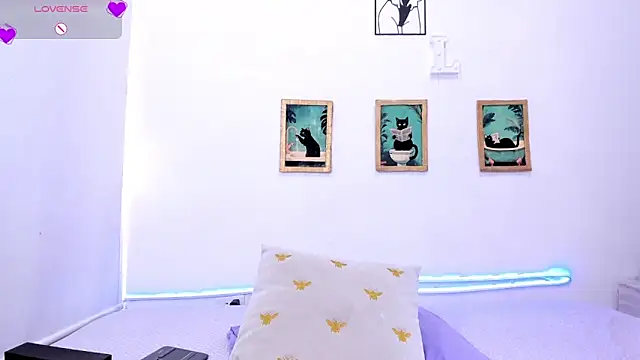 LilitRobins online show from 02/06/26, 09:00