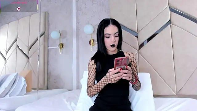 Snapshot of LilitRobins chatting on 10/02/25, 10:02 LilitRobins online show from 10/02/25, 10:02