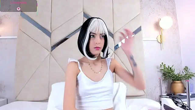 Snapshot of LilitRobins chatting on 09/24/25, 10:16 LilitRobins online show from 09/24/25, 10:16