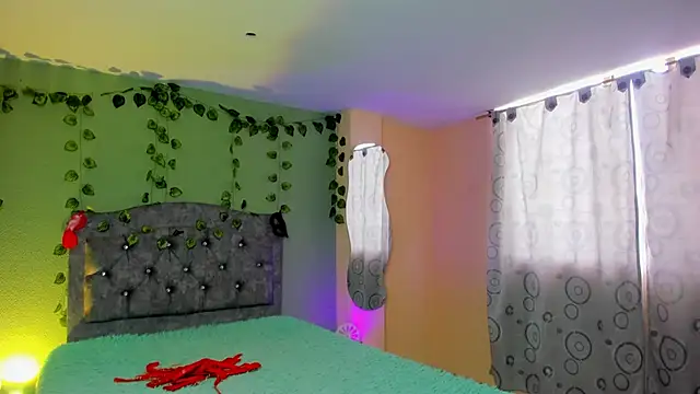 MirandaDream2 online show from 03/23/26, 09:14