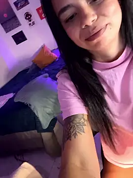 Snapshot of GrlAlice chatting on 01/18/26, 02:48 GrlAlice online show from 01/18/26, 02:48