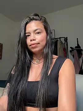 Snapshot of GrlAlice chatting on 03/25/26, 07:46 GrlAlice online show from 03/25/26, 07:46