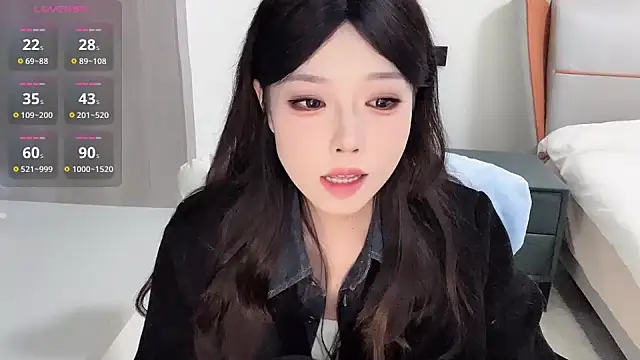 Q-ing online show from 01/09/25, 02:01