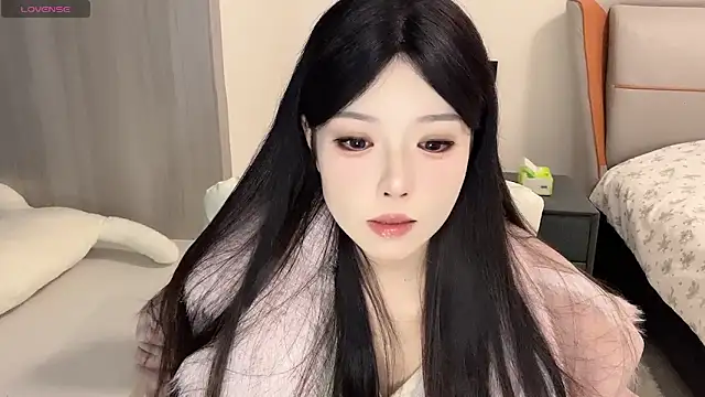 Q-ing online show from 12/29/24, 06:49